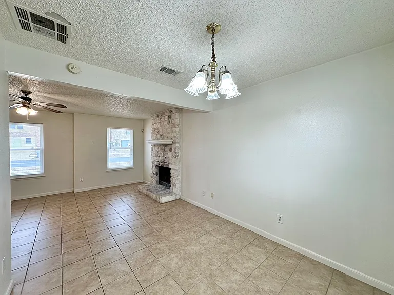 5010 White Rock Dr — Photo 6