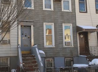 142 30th St #A, Brooklyn, NY 11232