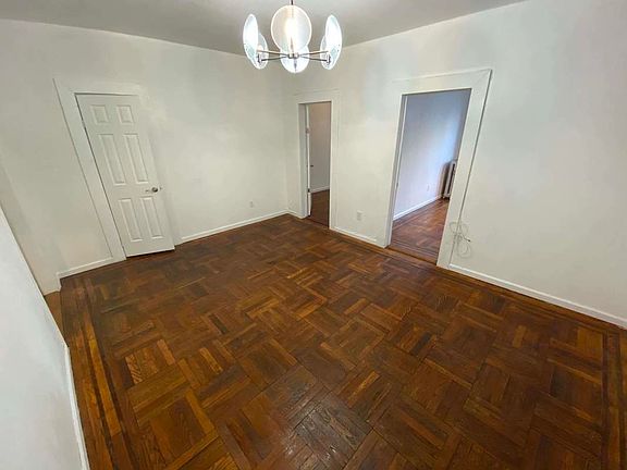 2nd image of 18-19 Ditmars Blvd #2