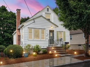 195 Glenellen Rd, West Roxbury, MA 02132