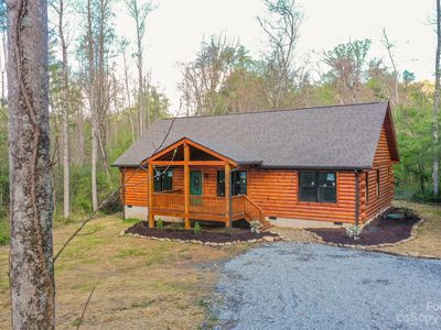 2645 N Clear Creek Rd, Hendersonville, NC, 28792