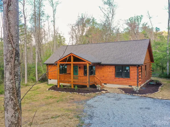2645 N Clear Creek Rd, Hendersonville, NC 28792