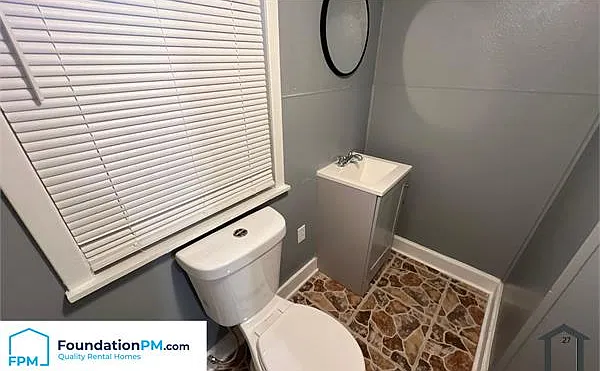 2843 Woodlawn Ter — Photo 12