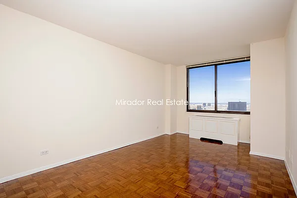 Rented by Mirador Real Estate | media 25