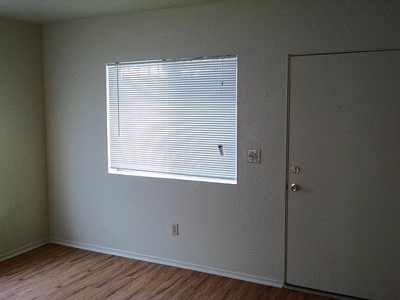 3rd image of 3646 E Blacklidge Dr
