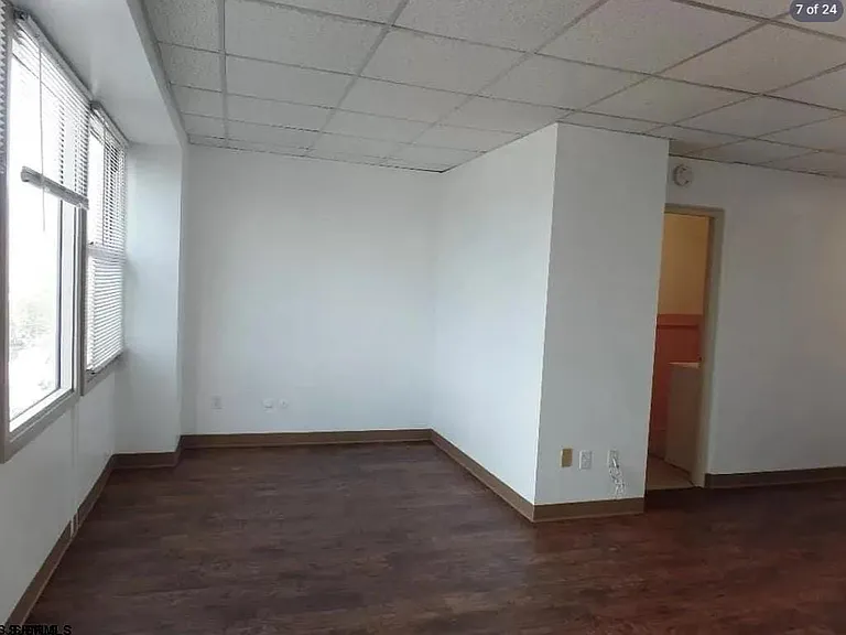 2834 Atlantic Ave #402 — Photo 5