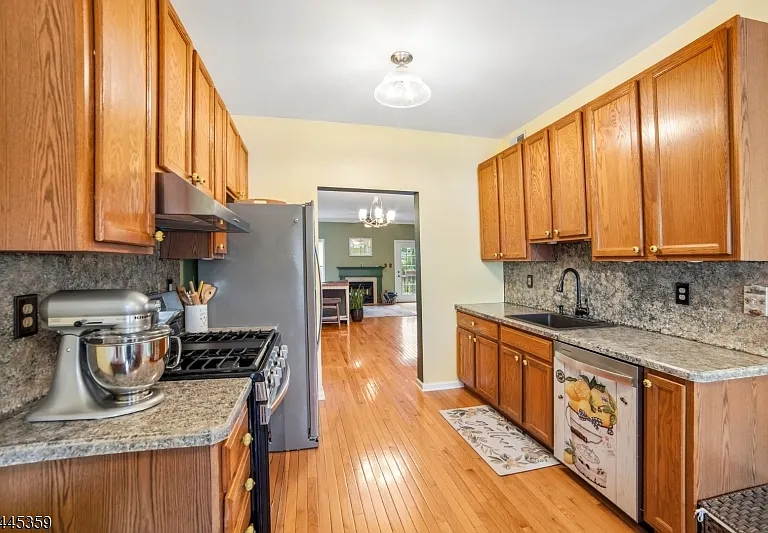 234 Terrace Lake Dr — Photo 7