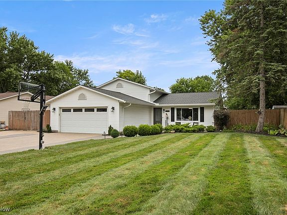 3rd image of 6351 Denise Dr