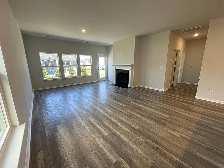 8846 Nashville Dr NW — Photo 12