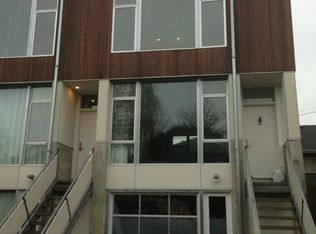 1320 E Remington Ct, Seattle, WA 98122