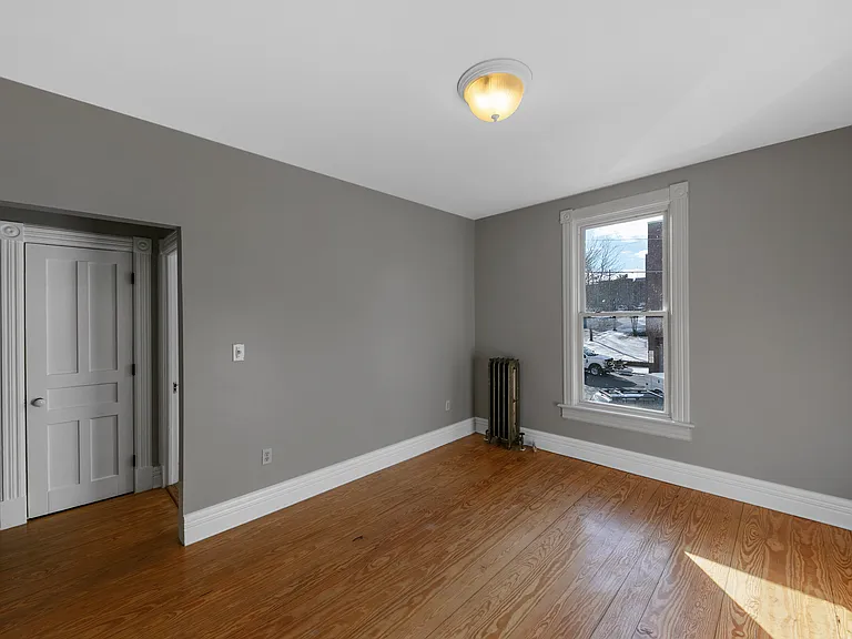 25 Bath St #4 — Photo 6