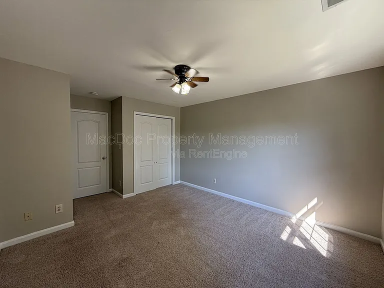 10500 Westfield Ln — Photo 43
