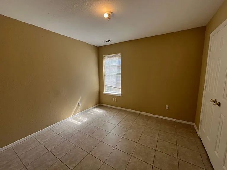 2635 Brachton Cv E — Photo 5