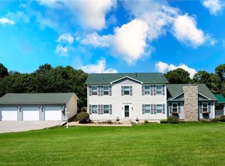 3811 Grandview Rd, Ellwood City, PA 16117