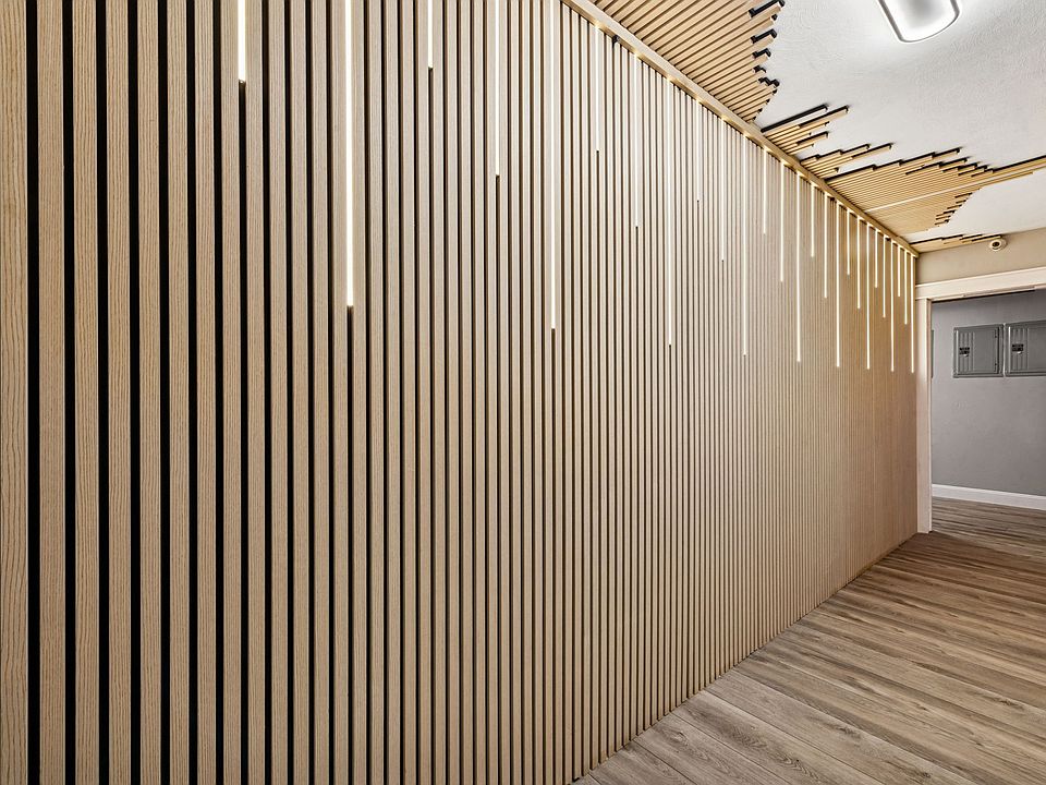 Building Photo 5