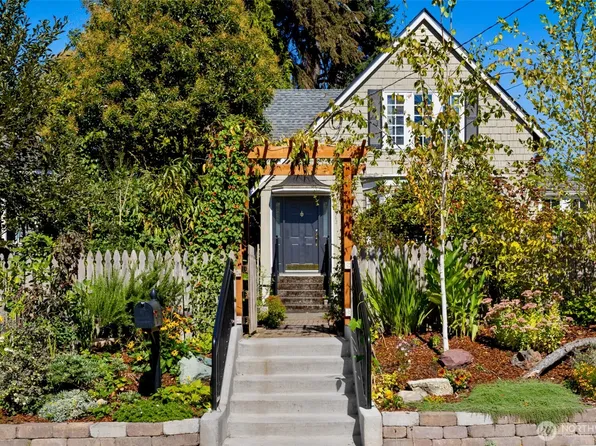 1912 Gregory Way, Bremerton, WA 98337