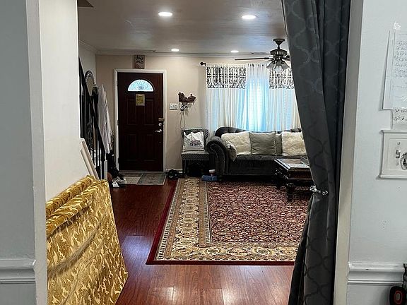 4th image of 1396 Arundel Way