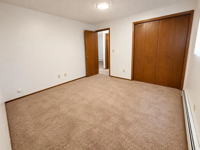 1504 Shannon Dr NE — Photo 7