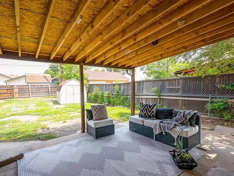 4860 Eliot St — Photo 15