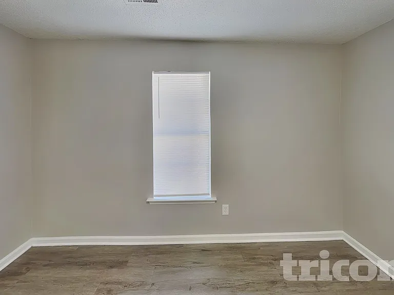 7112 Windsong Way — Photo 5