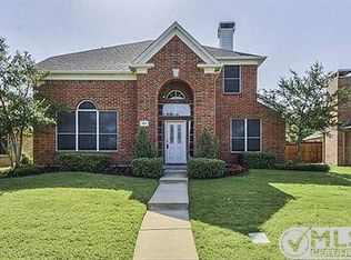 331 Touchdown Dr, Irving, TX 75063