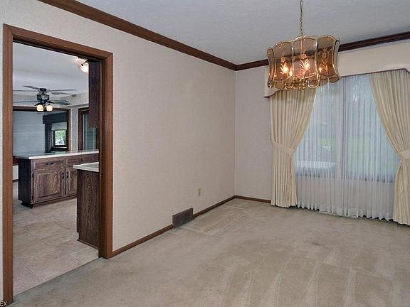 5th image of 28475 Southbridge Cir