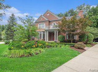 1390 Legacy Ct, Canton, MI 48187