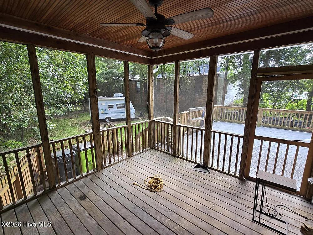 2 bed, 2.0 bath, 1848 sqft, $2,400 — Photo 4