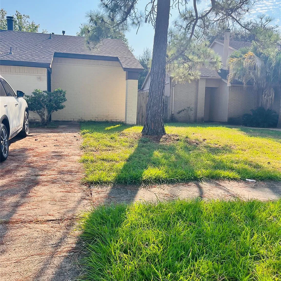 2 bed, 2.0 bath, 950 sqft, $1,350 — Photo 1