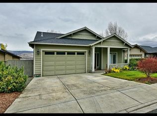 110 Marin Ct, Talent, OR 97540