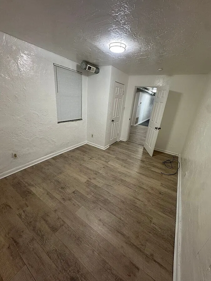 1 bed, 750 sqft, $1,400 — Photo 3