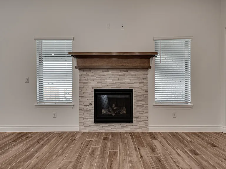 3241 Mangrove Dr — Photo 7