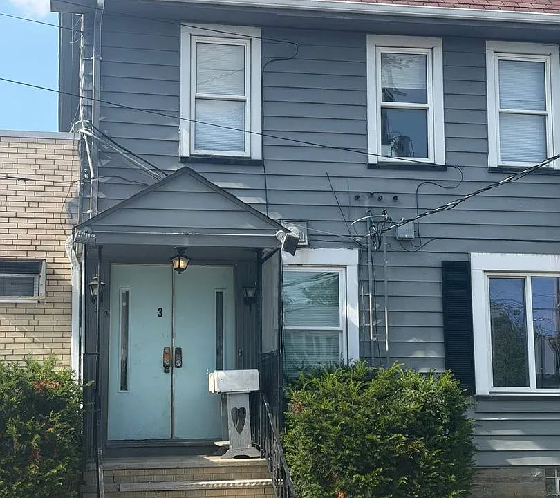 4438 Pearl Rd