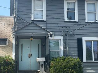 4438 Pearl Rd, Cleveland, OH 44109