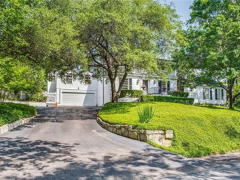 4804 Alan Dale Ln — Photo 2