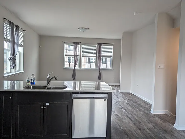 64 Vespucci Ln — Photo 2