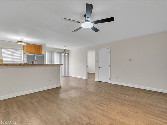 4th image of 18530 Hatteras St Unit 226