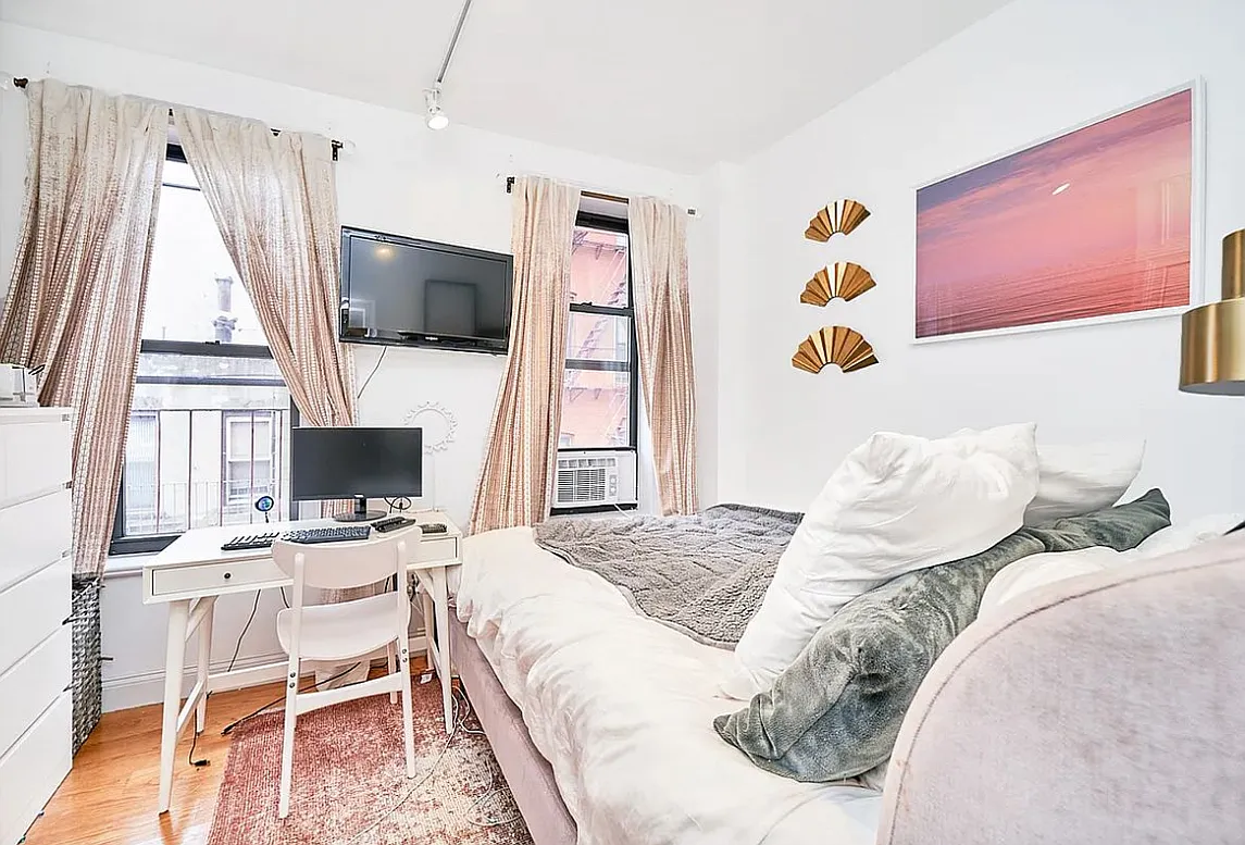 172 Mulberry Street — Photo 2