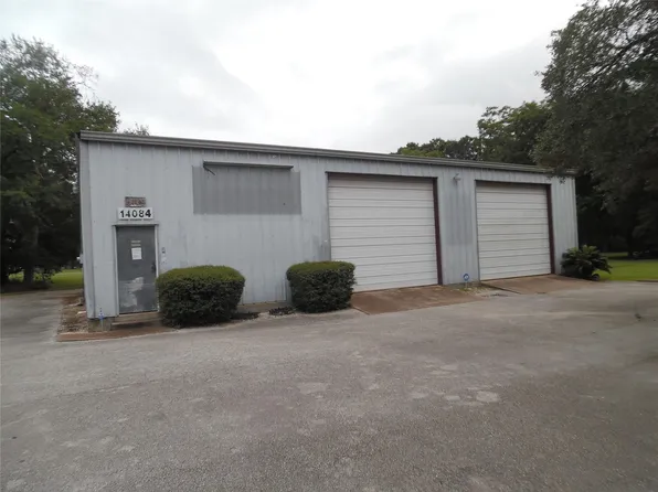 14084 Highway 6, Santa Fe, TX 77517