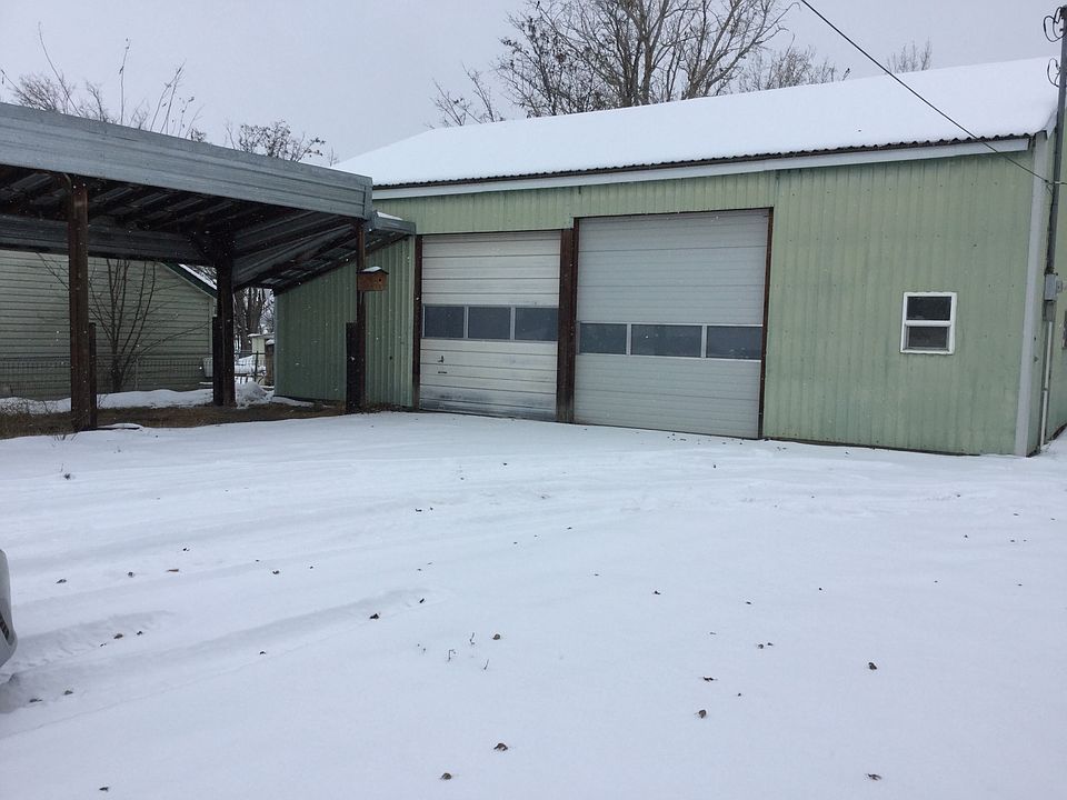 2nd image of 1130 Minnehaha Rd