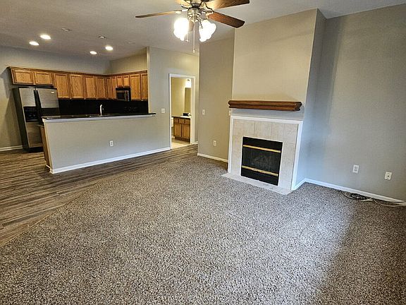 2nd image of 5872 Acorn Ln