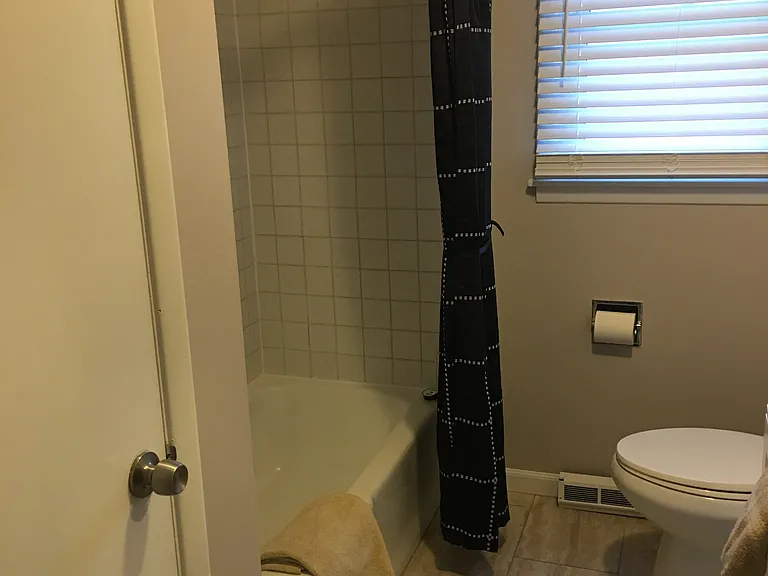 50 N Seine Dr #2 — Photo 8