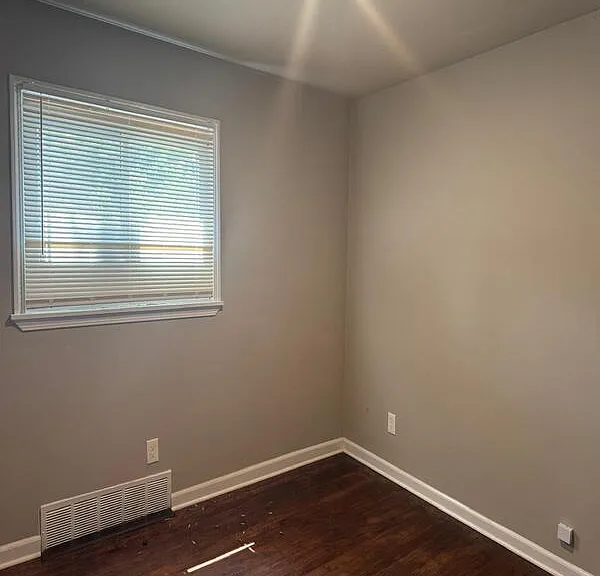 4845 University Pl — Photo 6