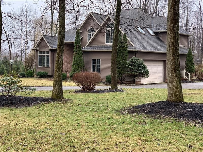 1st image of 238 Woodland Dr