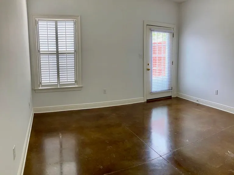 912A Singley Ave #A — Photo 3