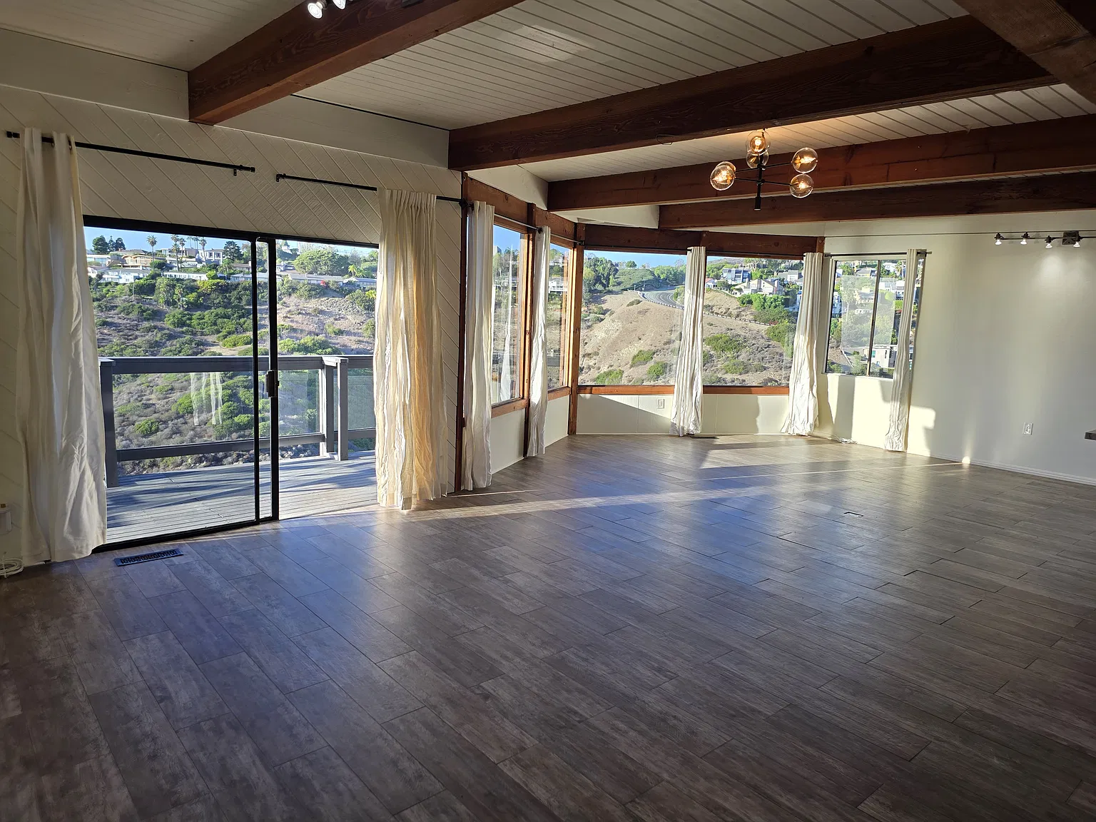 4 bed, 2703 sqft, $20,000 — Photo 4