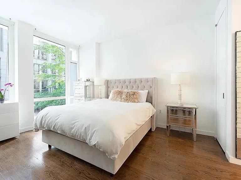 133 W 22nd St #2F — Photo 5