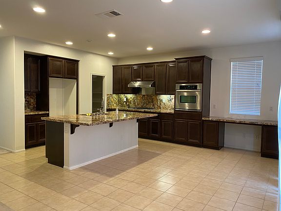 5th image of 14585 Westfield Ave
