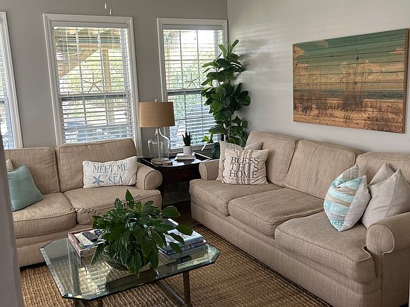4th image of 227 Georgia St #1B