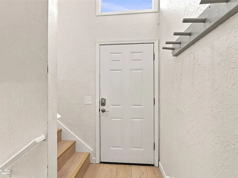 6500 E 10th Ave #1 — Photo 1